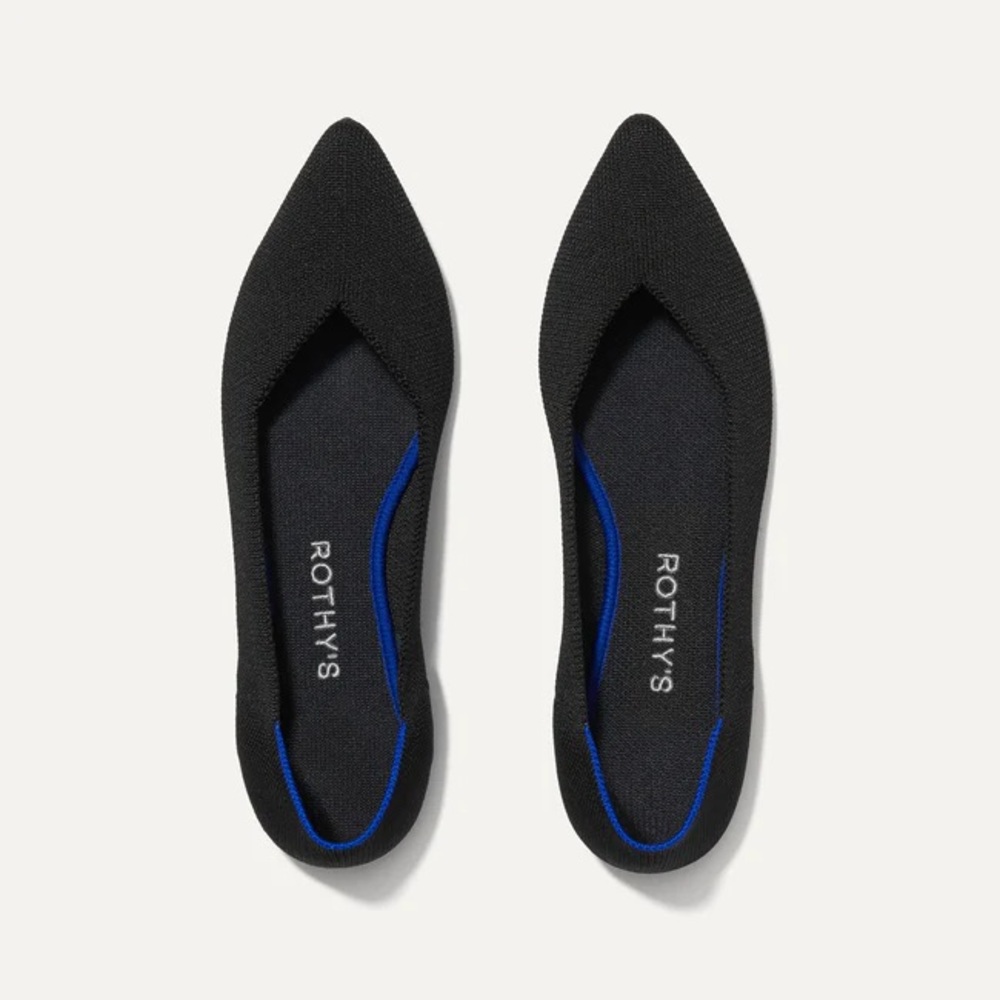 NIB Solid Black The Point Rothy’s size 8.5